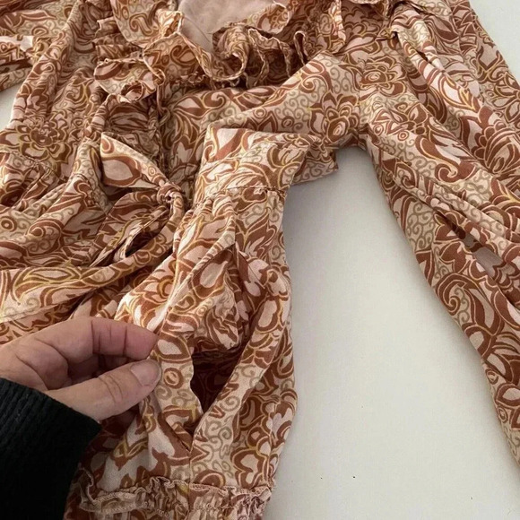 House of Harlow 1960 XS Aditi Wrap Pattern Maxi Dress Boho Ruffles Tiered Fall - Picture 5 of 13